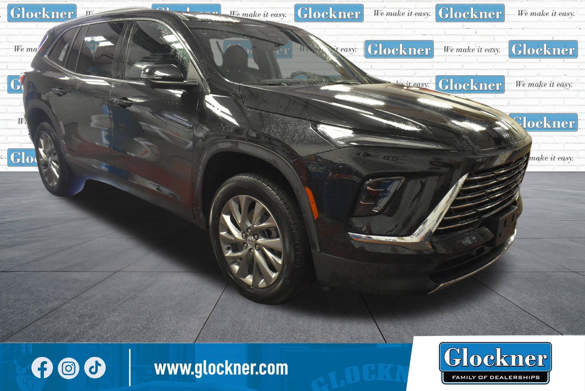Used 2026 Buick Enclave Preferred w/ Power Package FWD image 2