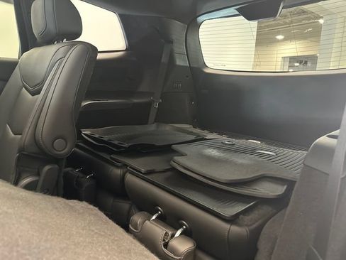 Used 2020 Cadillac XT6 Premium Luxury AWD/4WD image 15