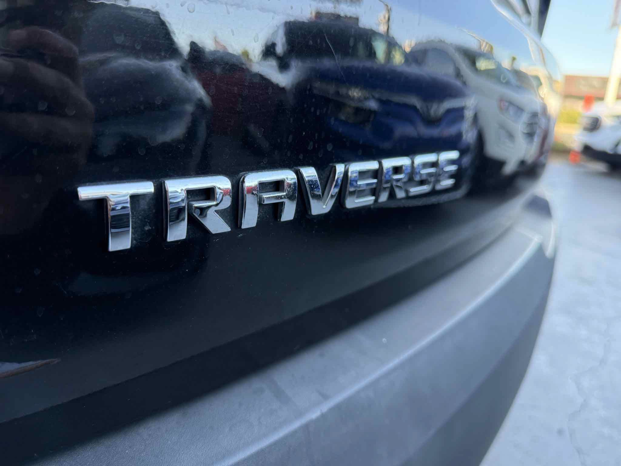 Used 2018 Chevrolet Traverse LS FWD image 39