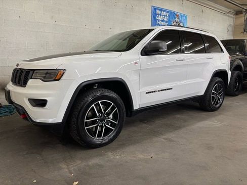 Used 2021 Jeep Grand Cherokee Trailhawk w/ Trailhawk Luxury Group image 1