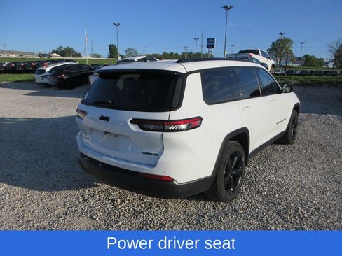 Used 2022 Jeep Grand Cherokee L Limited w/ Black Appearance Package image 3