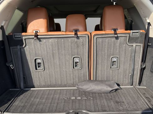 Used 2022 Nissan Pathfinder Platinum w/ Cargo Package image 19