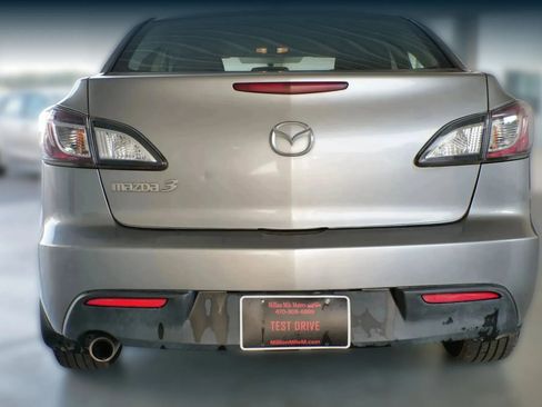 Used 2011 MAZDA MAZDA3 i Touring image 4