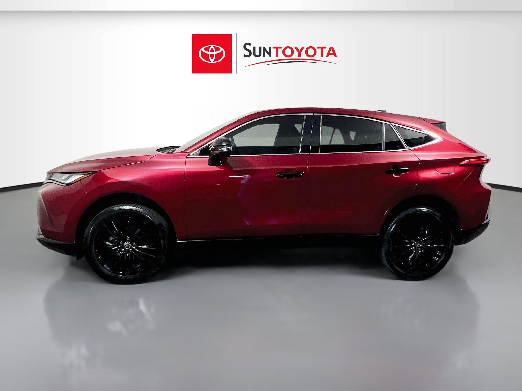 Used 2024 Toyota Venza Nightshade AWD/4WD image 7