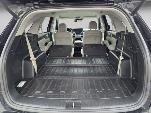 Used 2022 Kia Sorento SX Prestige image 27