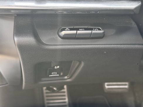 Used 2020 Chevrolet Corvette Stingray Preferred Cpe w/ 2LT Preferred Equipment Group image 14