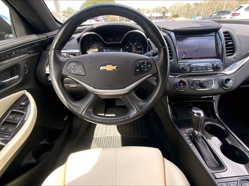 Used 2019 Chevrolet Impala Premier w/ Premier Confidence Package image 5