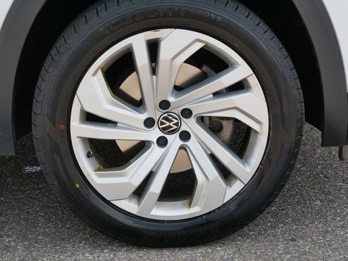 Certified 2023 Volkswagen Atlas SE AWD/4WD image 9