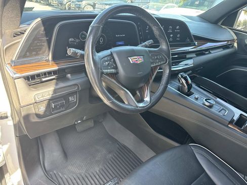 Used 2021 Cadillac Escalade ESV Premium Luxury w/ Driver Assist Tech Package image 24