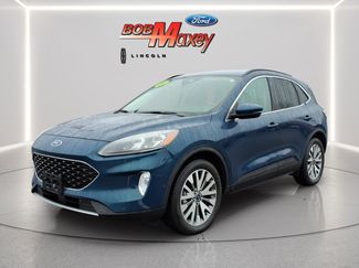 Used 2020 Ford Escape Titanium video 1