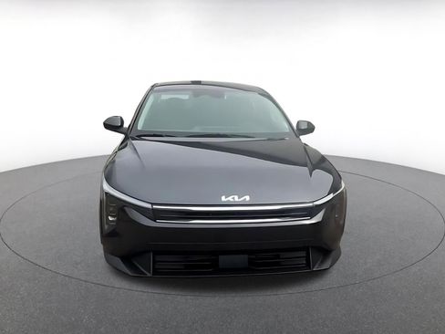 Used 2025 Kia K4 LXS image 4