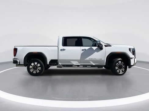 New 2026 GMC Sierra 3500 Denali AWD/4WD image 2