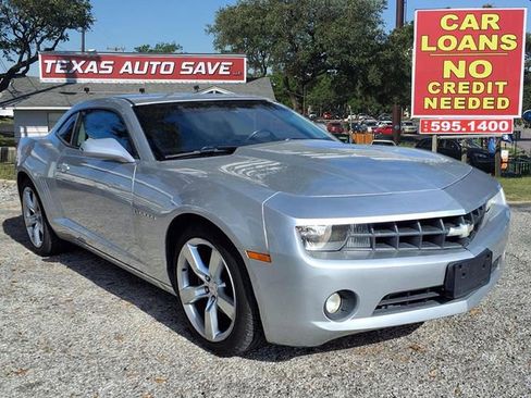Used 2011 Chevrolet Camaro LT RWD image 1
