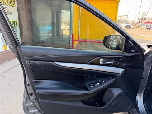 Used 2017 Nissan Maxima 3.5 SL image 9