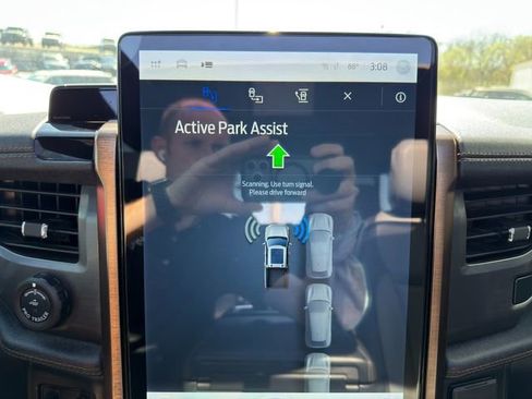 Used 2022 Ford F150 Lightning Lariat w/ Equipment Group 511A High image 37