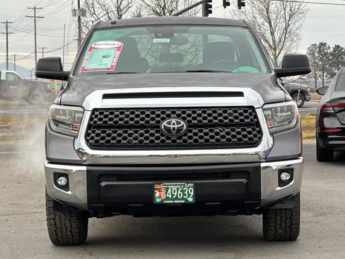 Used 2018 Toyota Tundra SR5 image 9