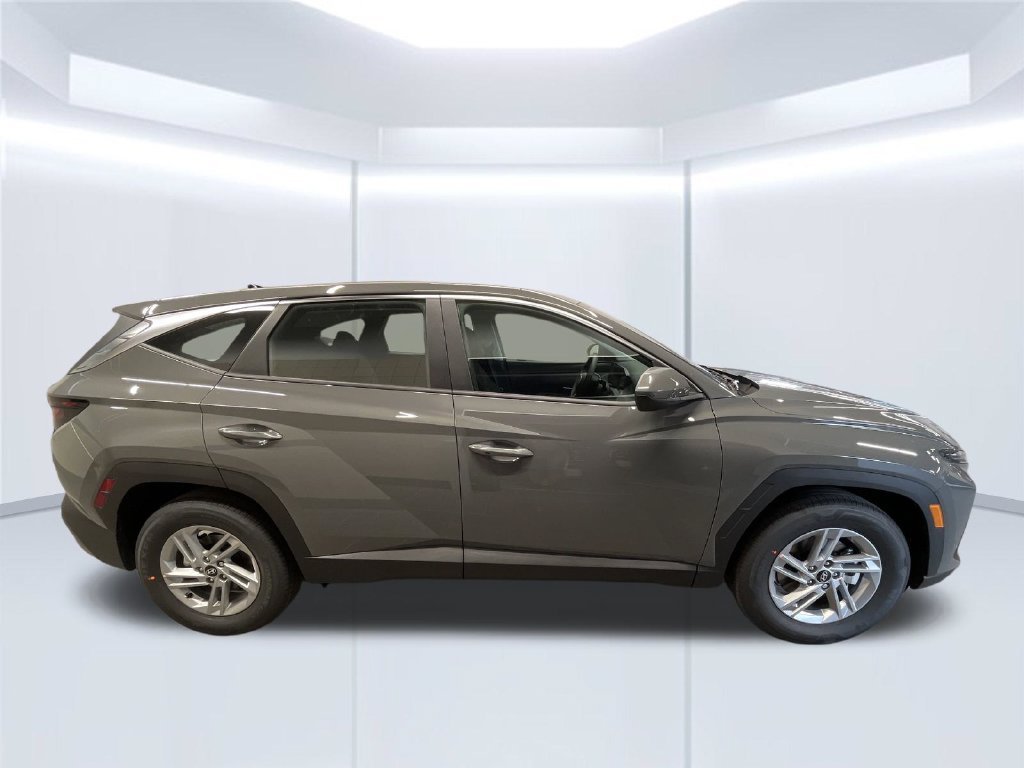 New 2026 Hyundai Tucson SE FWD image 2