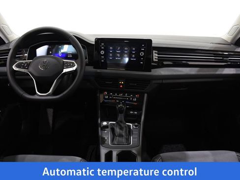 New 2025 Volkswagen Jetta SE image 8