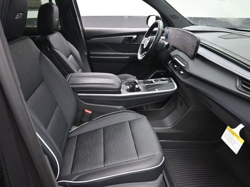 New 2026 Buick Enclave Sport Touring image 19