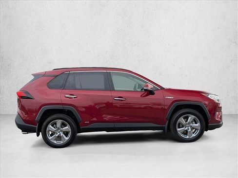 Used 2020 Toyota RAV4 Limited image 4