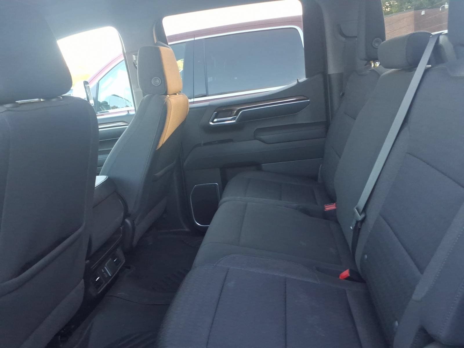Used 2022 Chevrolet Silverado 1500 RST AWD/4WD image 8