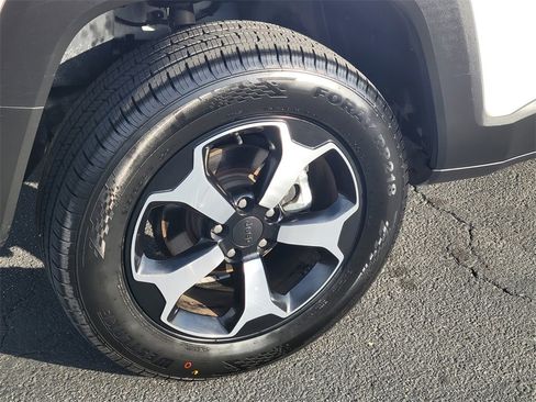 Used 2022 Jeep Renegade Trailhawk w/ Sun/Sound Group image 3