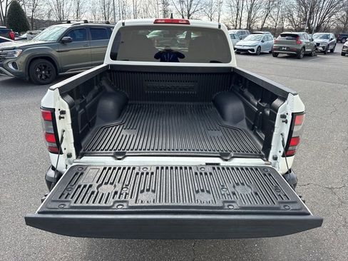 Used 2023 Nissan Frontier S w/ Tow Package image 10