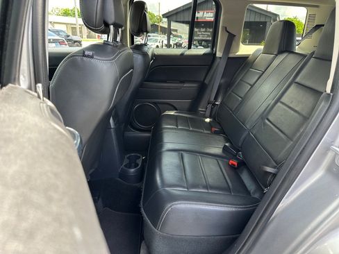 Used 2016 Jeep Patriot High Altitude image 16