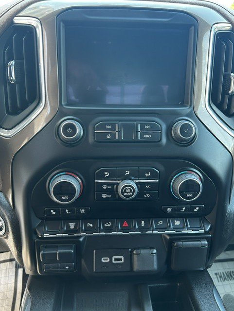 Used 2023 Chevrolet Silverado 3500 High Country AWD/4WD image 7