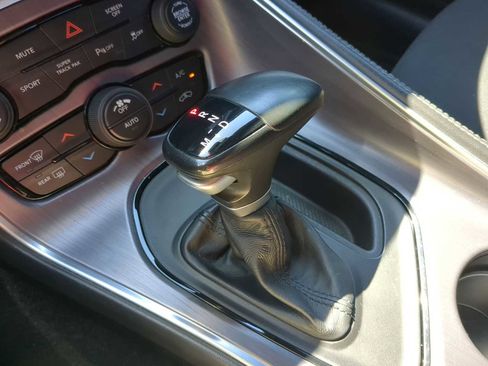 Used 2018 Dodge Challenger R/T image 22