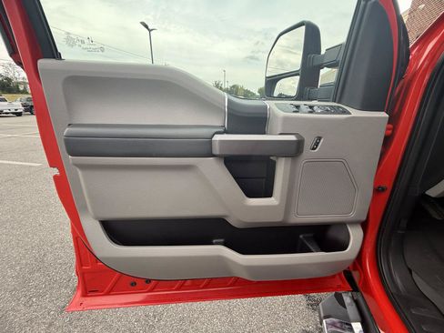 Used 2021 Ford F350 XLT w/ XLT Value Package RWD image 13