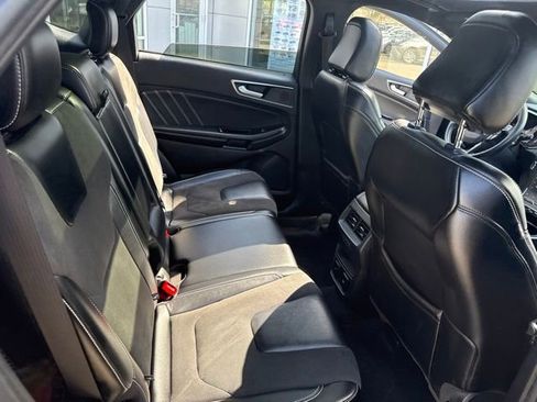 Used 2020 Ford Edge ST w/ Equipment Group 401A AWD/4WD image 31