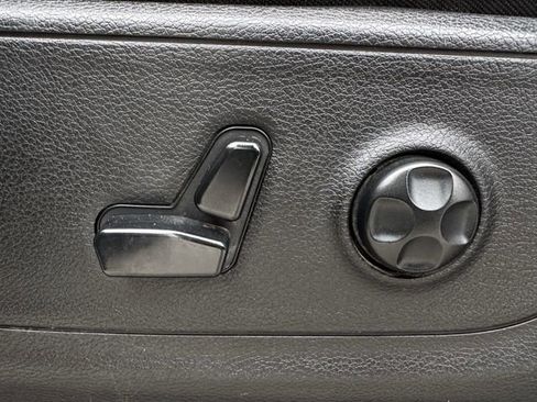 Used 2019 RAM 1500 Big Horn RWD image 25