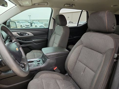 Used 2019 Chevrolet Traverse LS FWD image 12