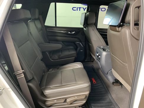 Used 2021 GMC Yukon Denali w/ Denali Ultimate Package RWD image 42