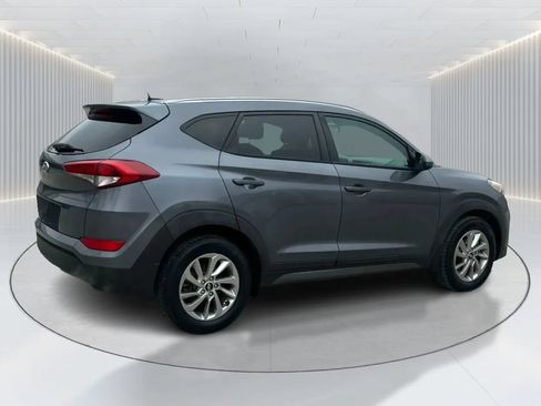Used 2016 Hyundai Tucson SE w/ Option Group 02 FWD image 4