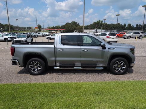 Used 2024 GMC Sierra 1500 SLT image 6