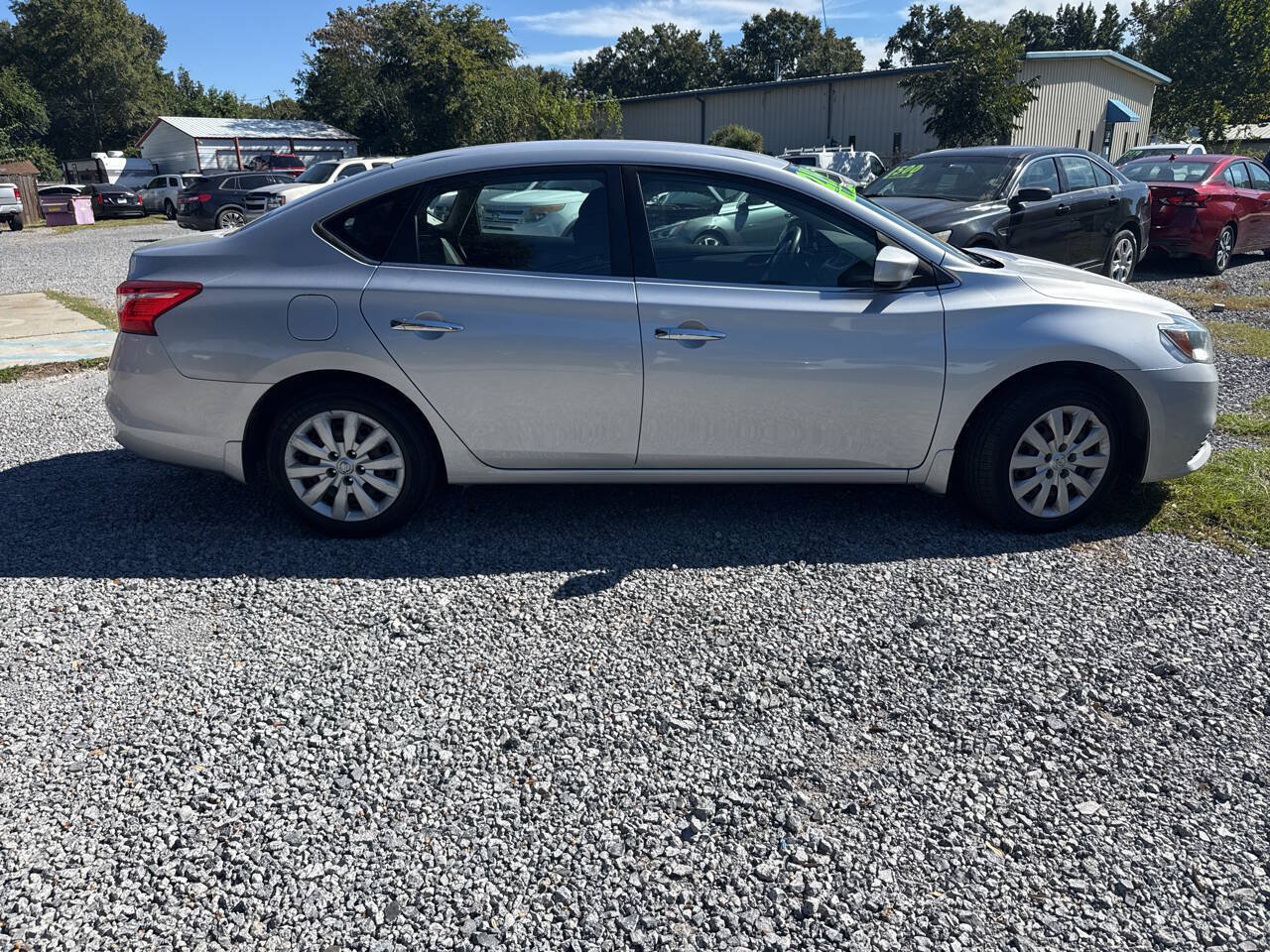 Used 2016 Nissan Sentra S FWD image 2