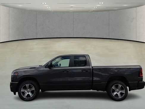 New 2026 RAM 1500 Express image 8