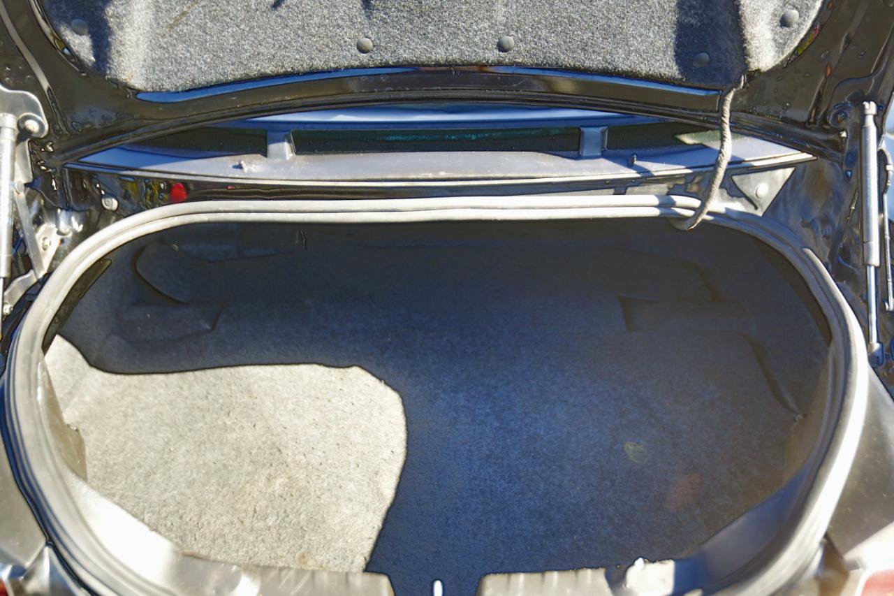 Used 2012 Chevrolet Camaro LS RWD image 9
