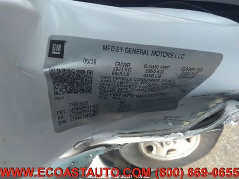 Used 2019 GMC Savana 2500 w/ Driver Convenience Package image 10