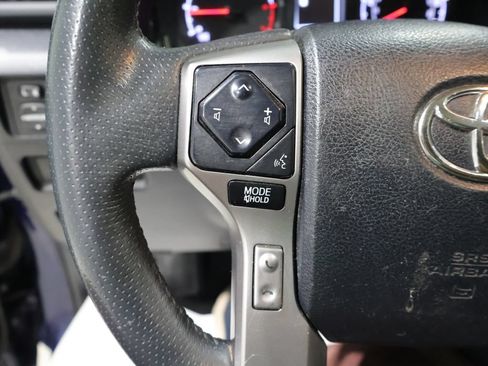 Used 2022 Toyota 4Runner SR5 Premium w/ Moonroof Package AWD/4WD image 36