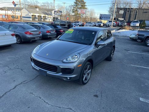 Used 2016 Porsche Cayenne S w/ Premium Package image 13
