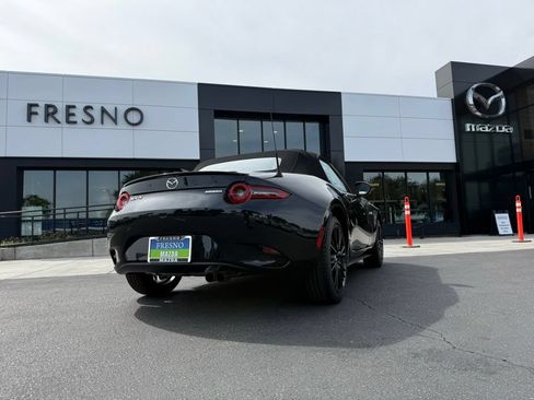 New 2026 MAZDA MX-5 Miata Club w/ Interior Package RWD image 6