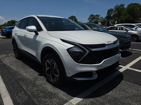 Certified 2023 Kia Sportage LX AWD/4WD image 1