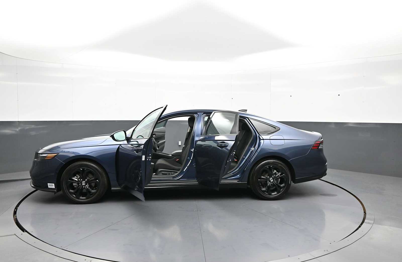 Used 2025 Honda Accord SE image 41