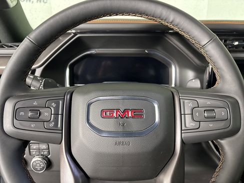Used 2025 GMC Sierra 1500 AT4 w/ AT4 Premium Package image 14