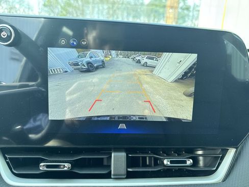 New 2026 Chevrolet Equinox LT image 28