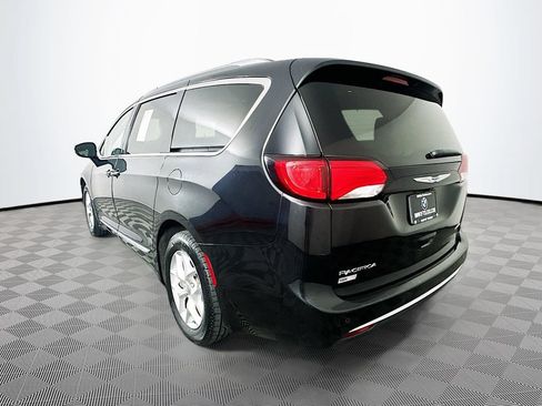 Used 2019 Chrysler Pacifica Limited FWD image 6