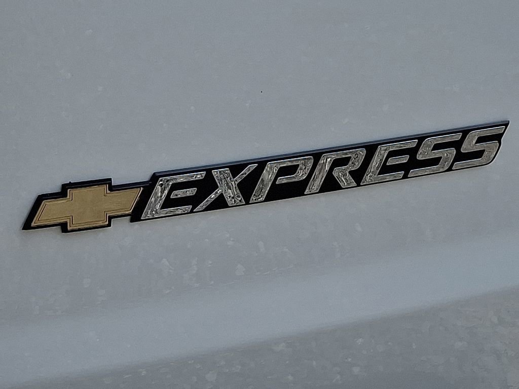 New 2025 Chevrolet Express 3500 w/ Driver Convenience Package RWD image 15